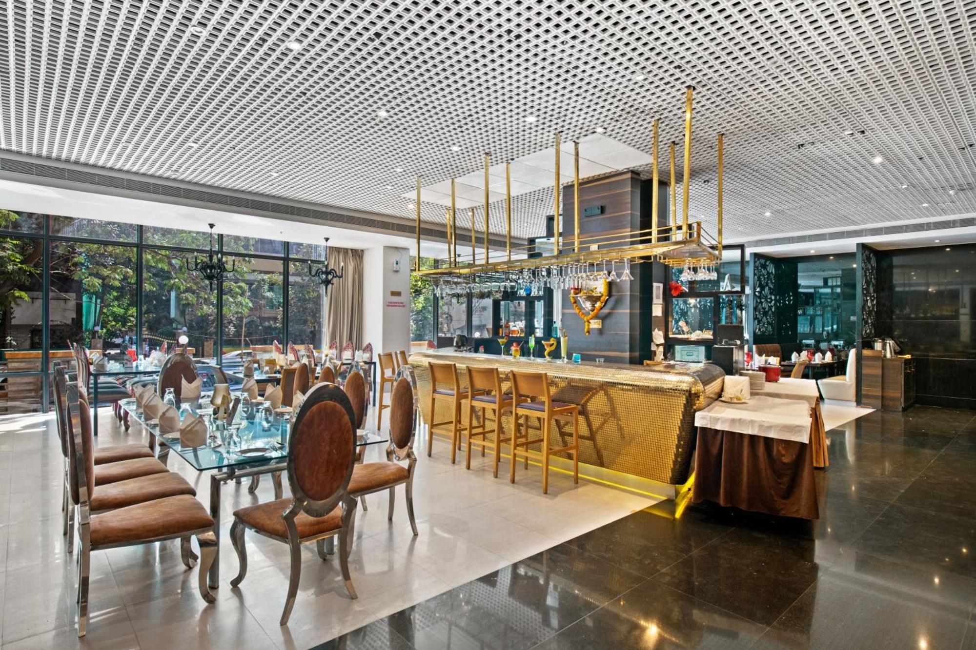 Hotel Satkar Grande Thane Eksteriør billede